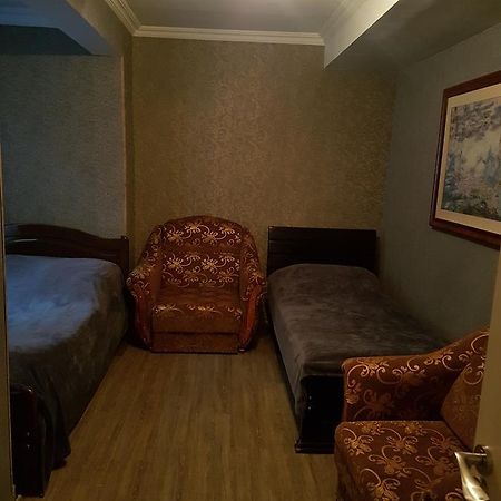 Emi House Hotel Borjomi Eksteriør billede