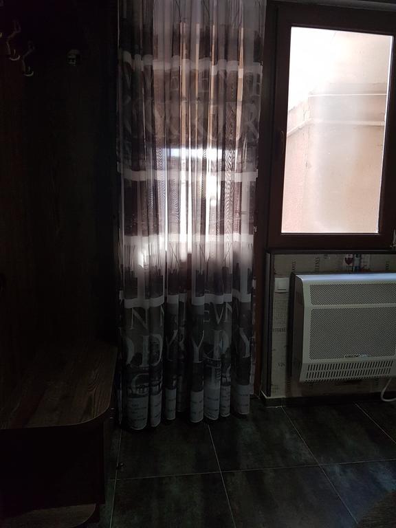 Emi House Hotel Borjomi Eksteriør billede